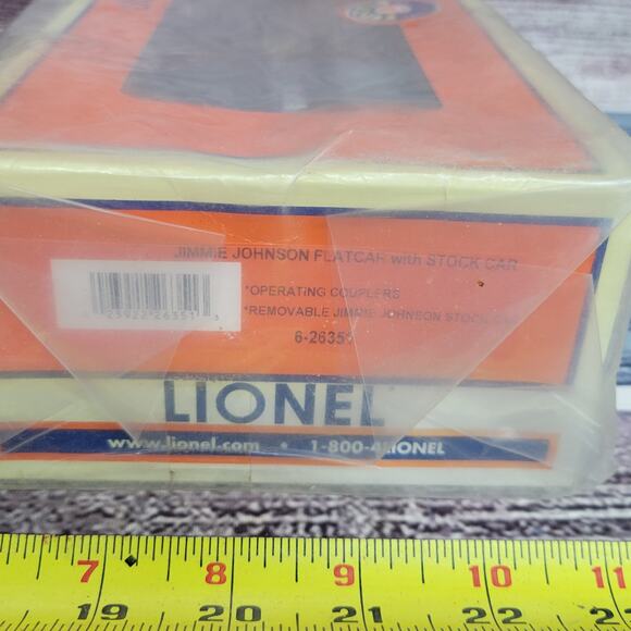 LIONEL JIMMIE JOHNSON FLATCAR WITH STOCK CAR Lowe's  #6-26351  O GAUGE NIB - Picture 5 of 10